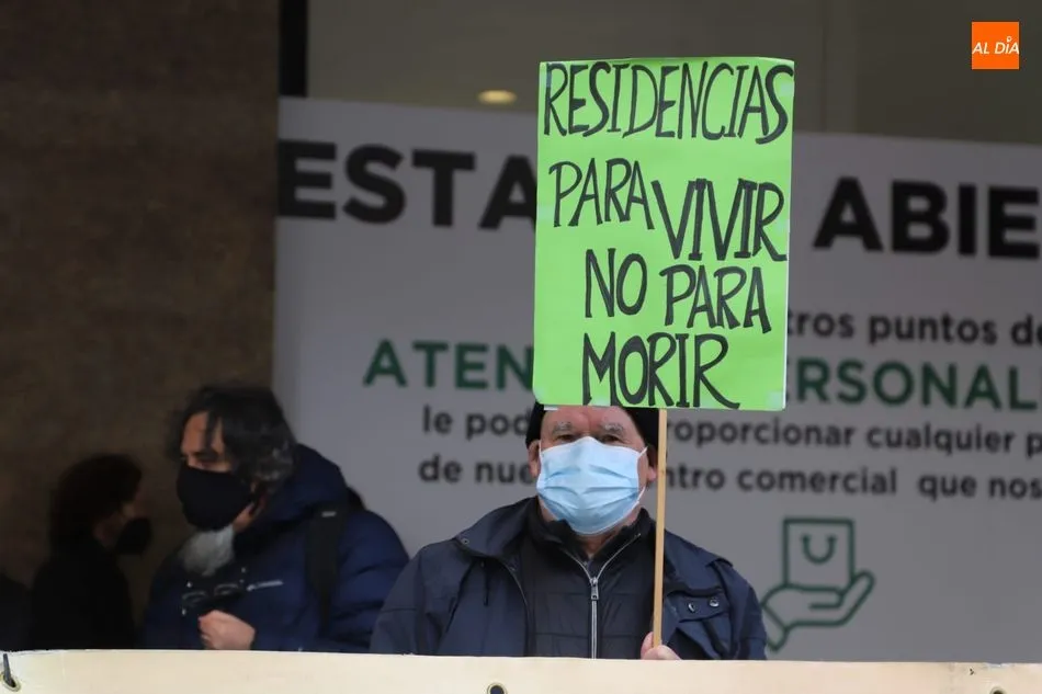 Foto 5 - Los &lsquo;yayogaitas&rsquo; reclaman en Salamanca unas pensiones dignas