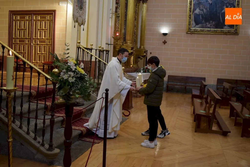 Foto 11 - Alba de Tormes festeja la fiesta del Ni&ntilde;o Jes&uacute;s de Praga con aforo limitado y sin la tradicional...