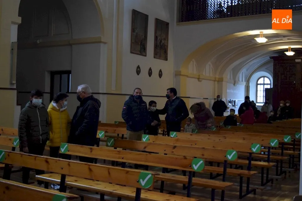 Foto 8 - Alba de Tormes festeja la fiesta del Ni&ntilde;o Jes&uacute;s de Praga con aforo limitado y sin la tradicional...
