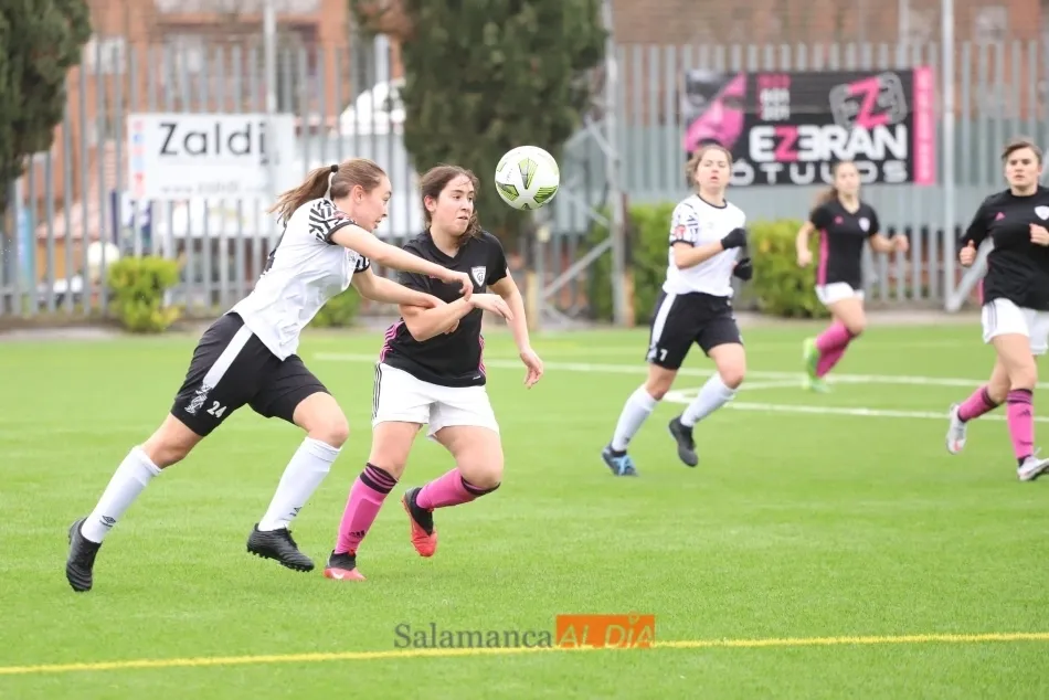 Foto 7 - Lauris y Saza desequilibran la balanza a favor del Salamanca UDS Femenino ante el Madrid CFF C (2-1)