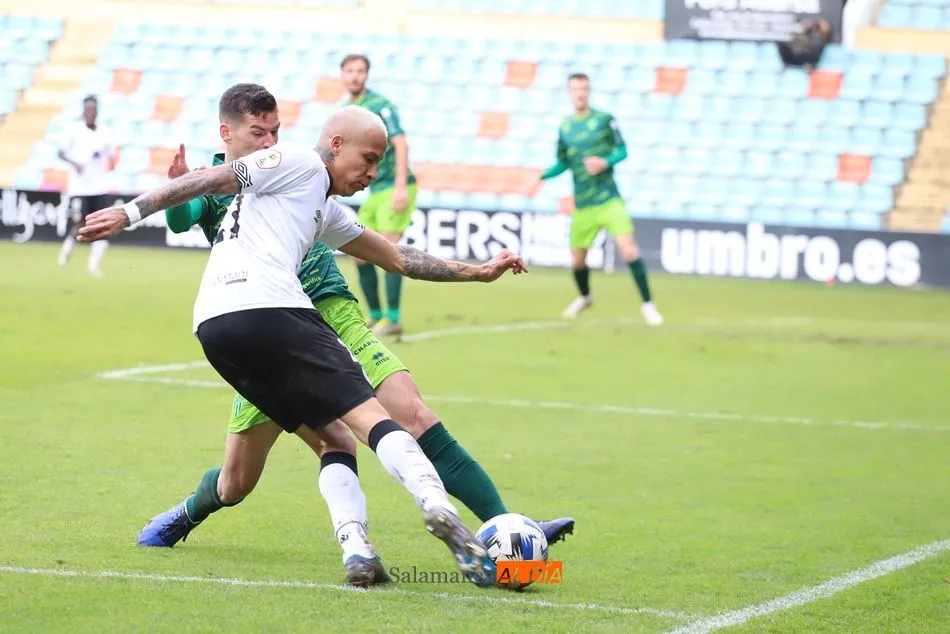 El Puma, ante Josín