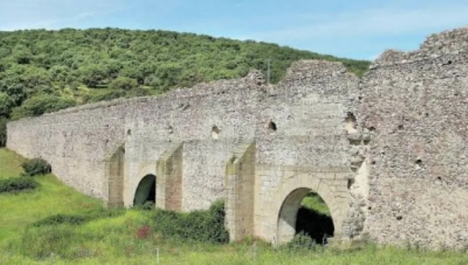 UPL pide a la Junta una partida para la reparación y puesta en valor del Acueducto de San Giraldo  