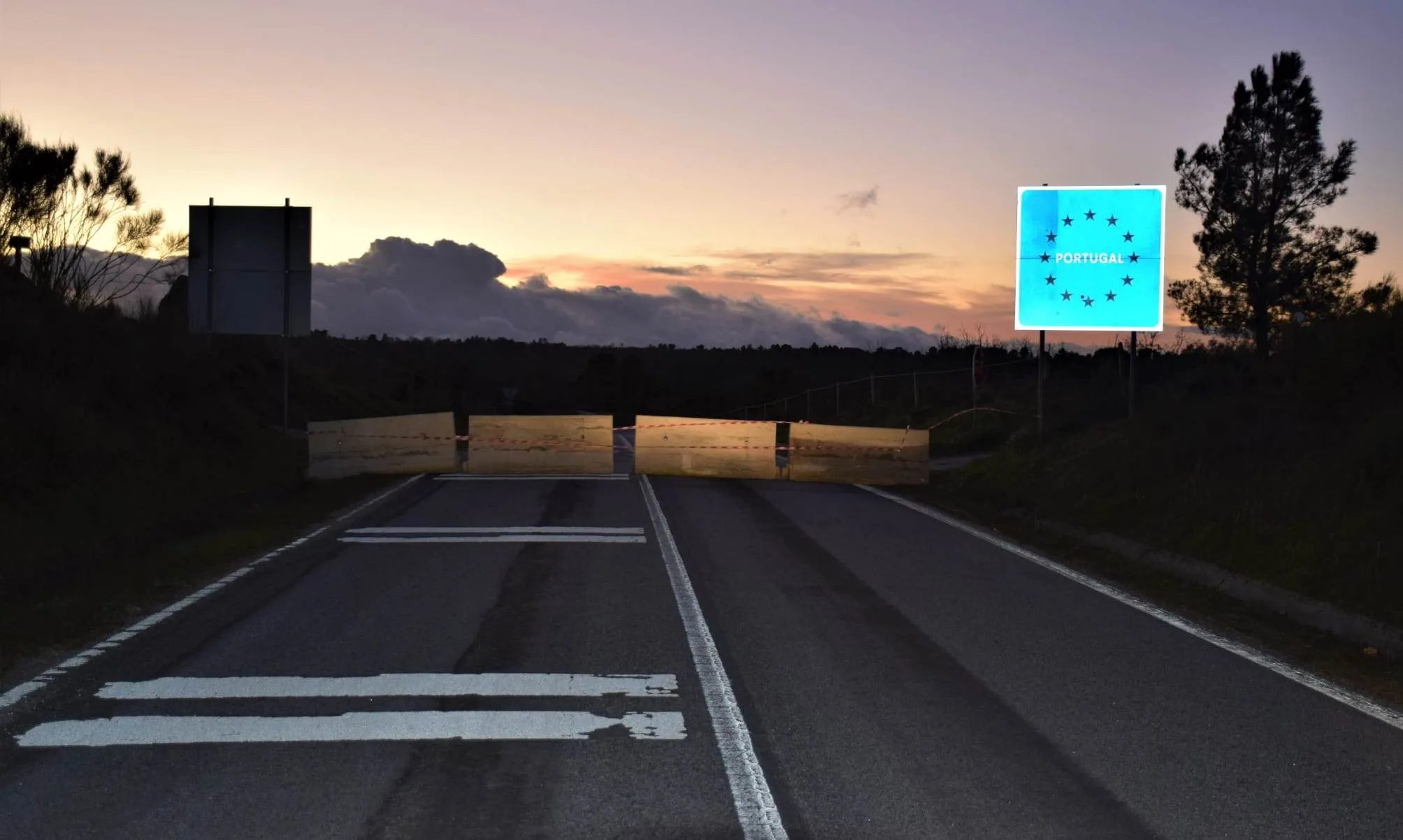 Foto 9 - As&iacute; lucen cerradas de nuevo las fronteras de la comarca mirobrigense con Portugal  