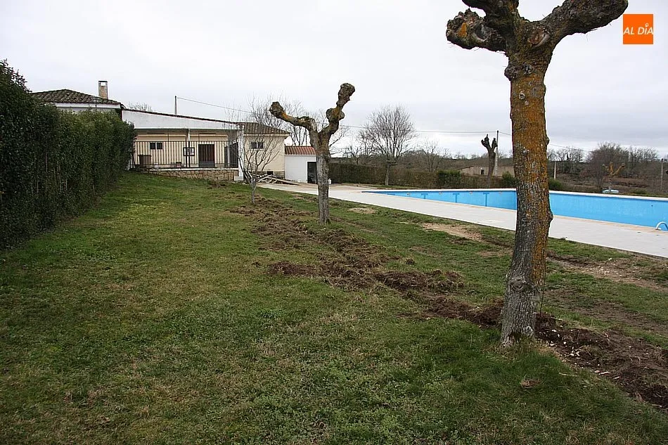 Foto 2 - El Ayuntamiento de Masueco reforma las piscinas municipales