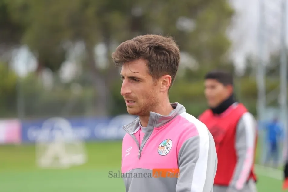 Foto 10 - El Salamanca UDS trabaja en el Tori una ma&ntilde;ana m&aacute;s y el colombiano Juancho sigue sin aparecer