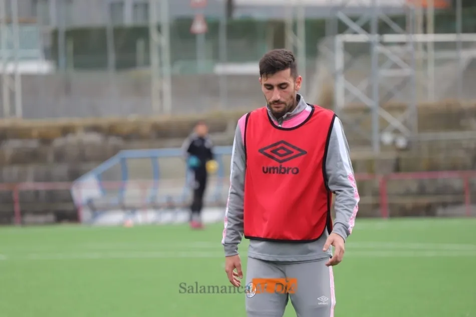 Foto 7 - El Salamanca UDS trabaja en el Tori una ma&ntilde;ana m&aacute;s y el colombiano Juancho sigue sin aparecer
