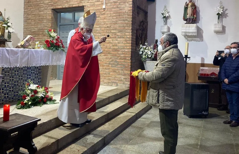 Foto 4 - La Cofrad&iacute;a de San Blas festeja bajo m&iacute;nimos al patr&oacute;n de las gargantas  