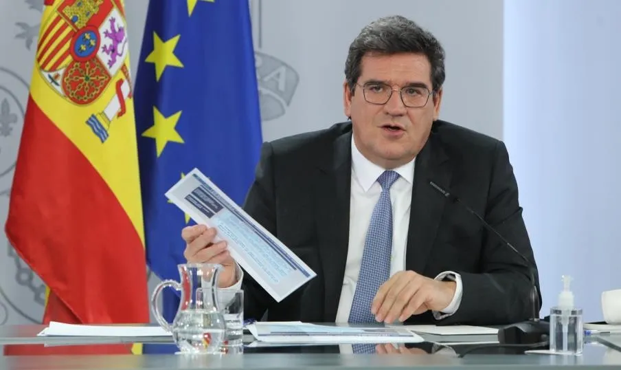 El ministro de Inclusión, Seguridad Social y Migraciones, José Luis Escrivá. Foto de M.FERNÁNDEZ. POOL - EP