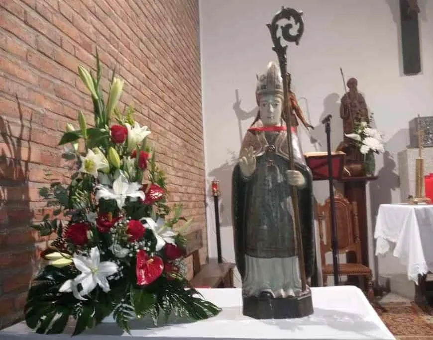 Foto 2 - La Cofrad&iacute;a de San Blas festeja bajo m&iacute;nimos al patr&oacute;n de las gargantas  