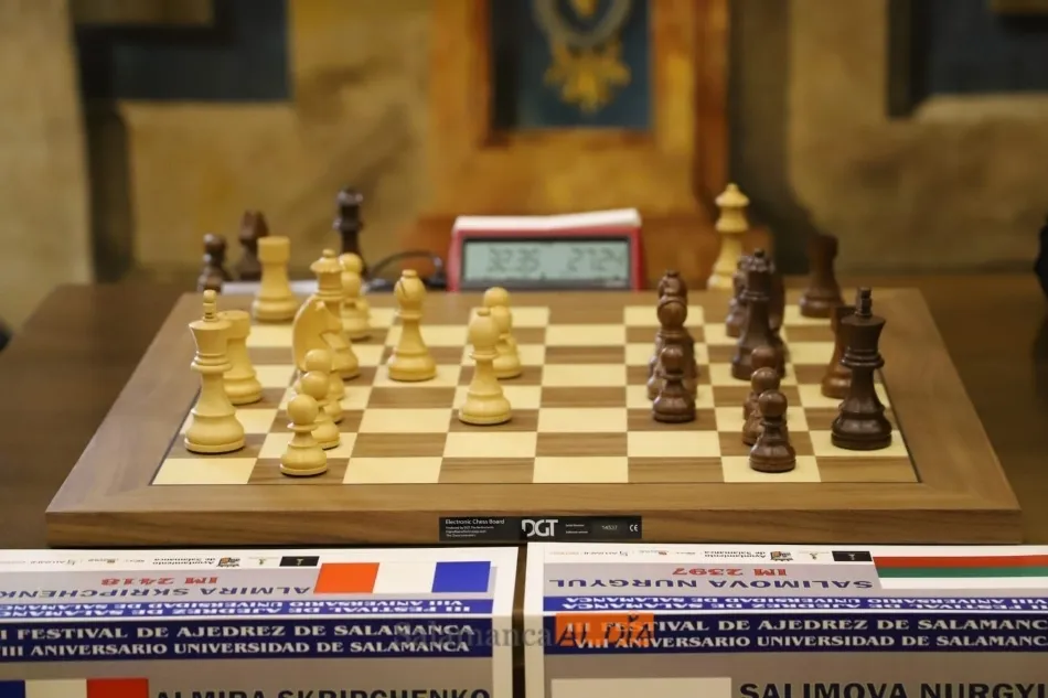 Foto 11 - Empiezan las primeras rondas del Torneo Magistral del III Festival de Ajedrez de Salamanca