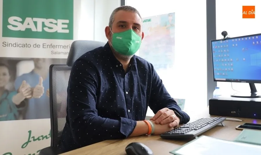 Óscar García, secretario provincial de Satse. Foto de Lydia González