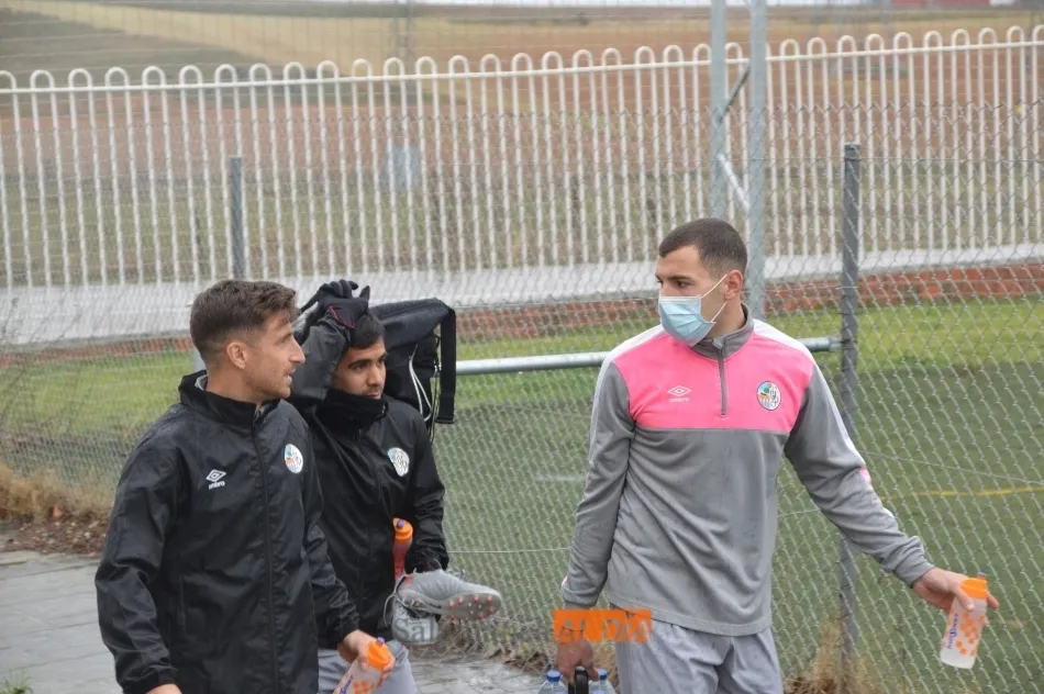 Uxío, Llorente y Télles, a la entrada de la sesión del jueves / Carlos Cuervo