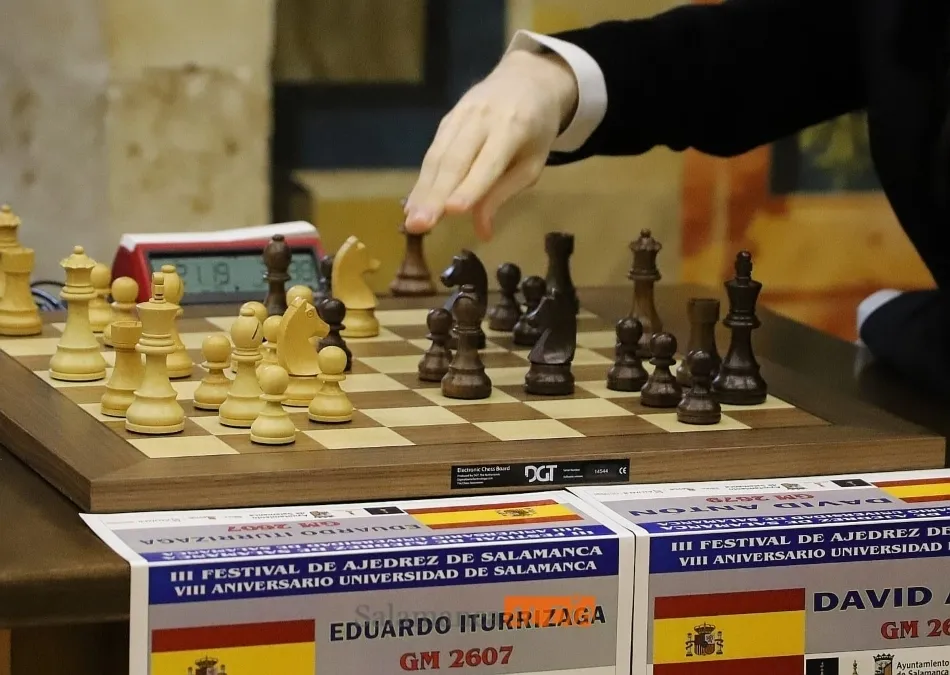 Foto 3 - El III Festival de Ajedrez de Salamanca sigue ganando expectaci&oacute;n con las rondas 3 y 4 del Torneo...