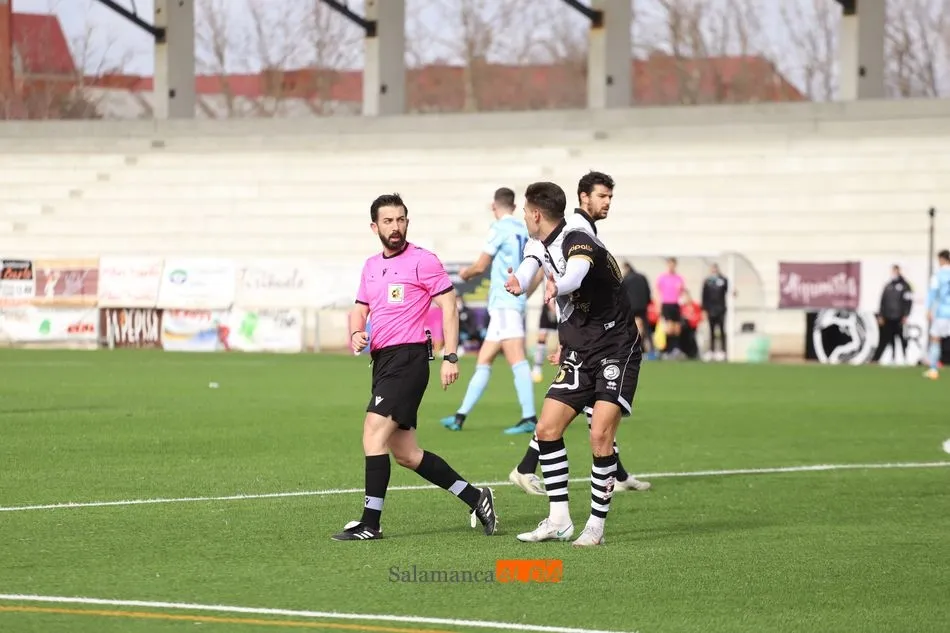 Foto 7 - Unionistas es humano: pierde con el Celta &lsquo;B&rsquo; despu&eacute;s de 9 partidos y Serna se queda sin racha ...