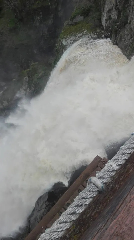 Foto 8 - Espectacular aspecto del Pozo de los Humos tras las lluvias  