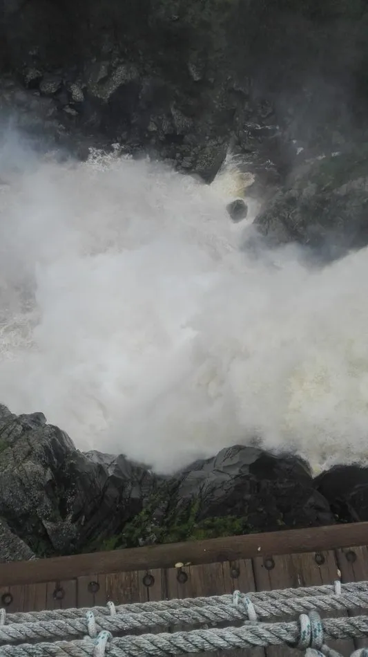Foto 6 - Espectacular aspecto del Pozo de los Humos tras las lluvias  