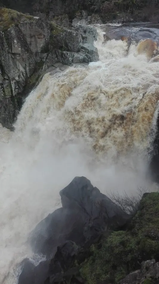 Foto 4 - Espectacular aspecto del Pozo de los Humos tras las lluvias  