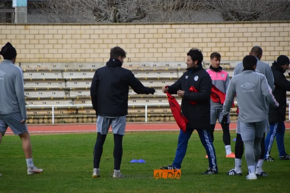 Foto 11 - Ausencias de Javi Navas y Juancho en el entrenamiento del Salamanca UDS tras el triunfo en Ferrol