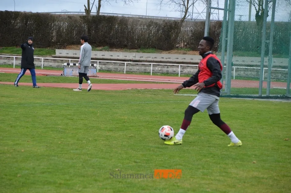 Foto 9 - Ausencias de Javi Navas y Juancho en el entrenamiento del Salamanca UDS tras el triunfo en Ferrol