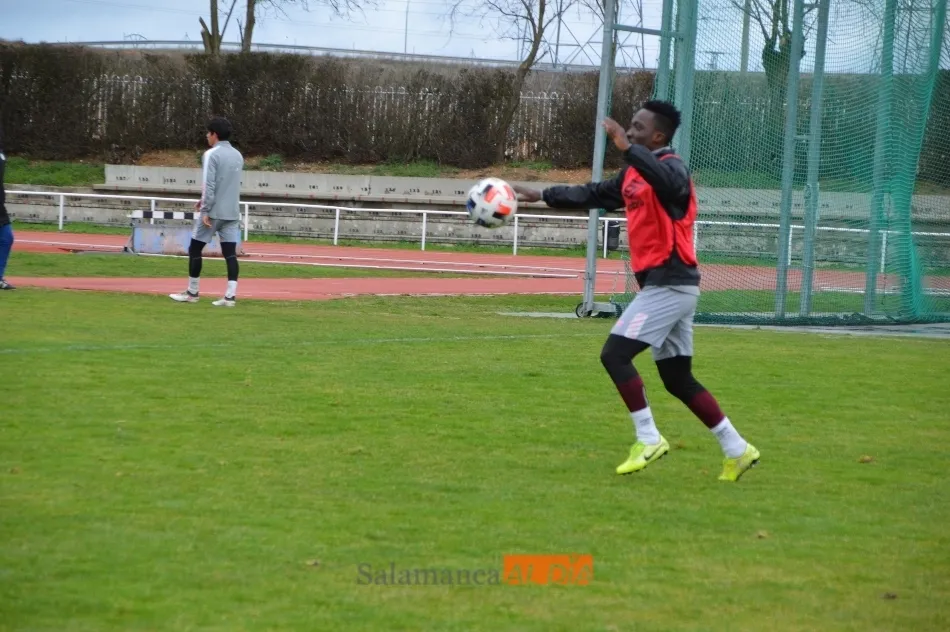 Foto 7 - Ausencias de Javi Navas y Juancho en el entrenamiento del Salamanca UDS tras el triunfo en Ferrol
