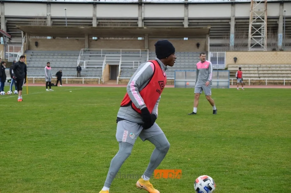 Foto 4 - Ausencias de Javi Navas y Juancho en el entrenamiento del Salamanca UDS tras el triunfo en Ferrol