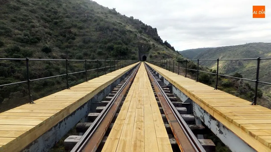 La Diputación ultima los preparativos para abrir ‘El Camino de Hierro’ en mayo