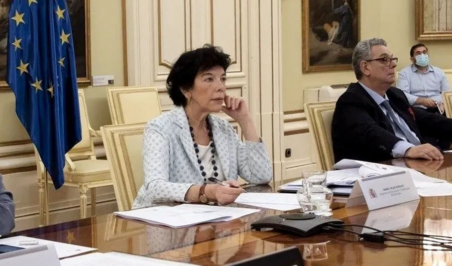 La ministra de Educación, Isabel Celaá, durante la Conferencia Sectorial de Educación celebrada el 17 de julio del año pasado con los consejeros autonómicos. Foto archivo EP