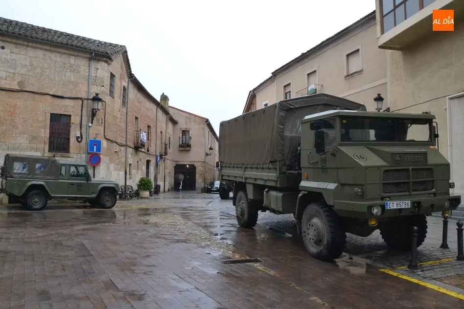 Foto 3 - Efectivos del Ej&eacute;rcito de Tierra desinfectan el Hospital de la Pasi&oacute;n  