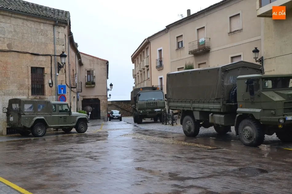 Foto 2 - Efectivos del Ej&eacute;rcito de Tierra desinfectan el Hospital de la Pasi&oacute;n  