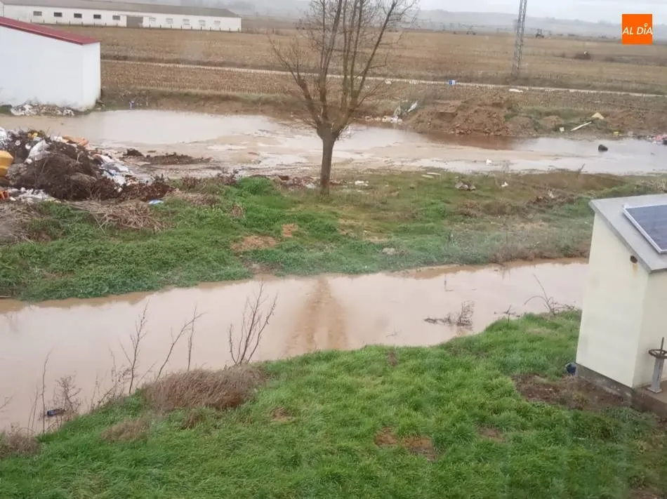 Foto 2 - Varias viviendas de Babilafuente se ven afectadas por inundaciones en los aleda&ntilde;os  
