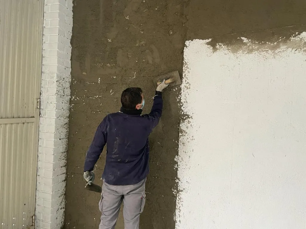 Foto 2 - Obras de reparaci&oacute;n de firme y saneamiento en la Puerta del R&iacute;o&nbsp;&nbsp;y en la calle Alh&oacute;ndiga  
