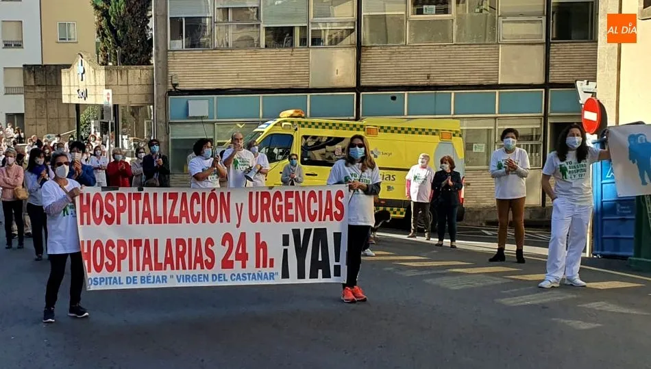 Concentración en favor del hospital de Béjar