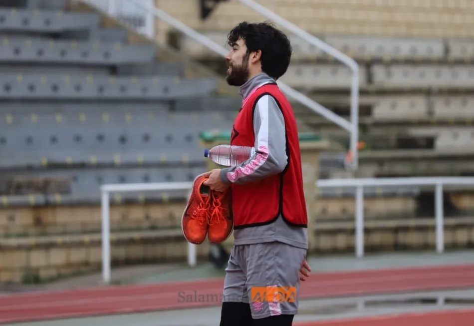 Foto 3 - Sesi&oacute;n del Salamanca UDS en Las Pistas para preparar la &lsquo;final&iacute;sima&rsquo; contra el Pontevedra