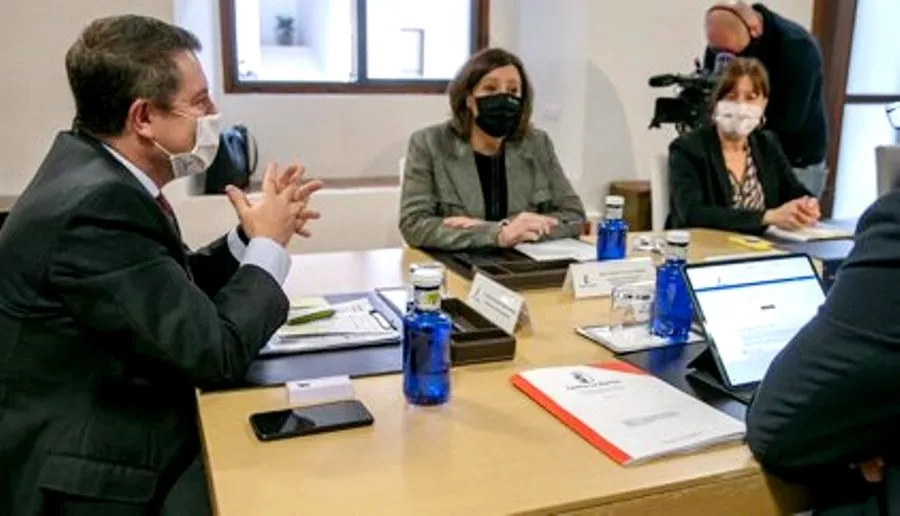 Ángel Miguel González Vicente, a la izquierda, nuevo gerente y director médico del Centro Hospitalario Benito Menni de Valladolid. Foto EP