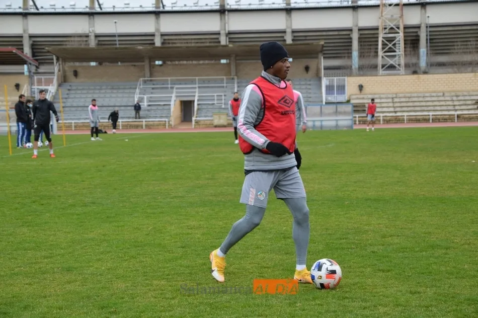 Anderson Arroyo, en un entrenamiento que tuvo lugar en Las Pistas