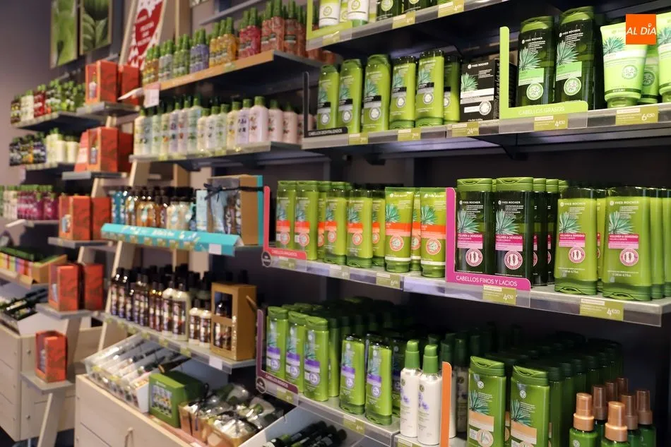 Foto 9 - Raquel Mateos, nueva gerente de Yves Rocher en Salamanca: &ldquo;Todos nuestros productos son de alta...