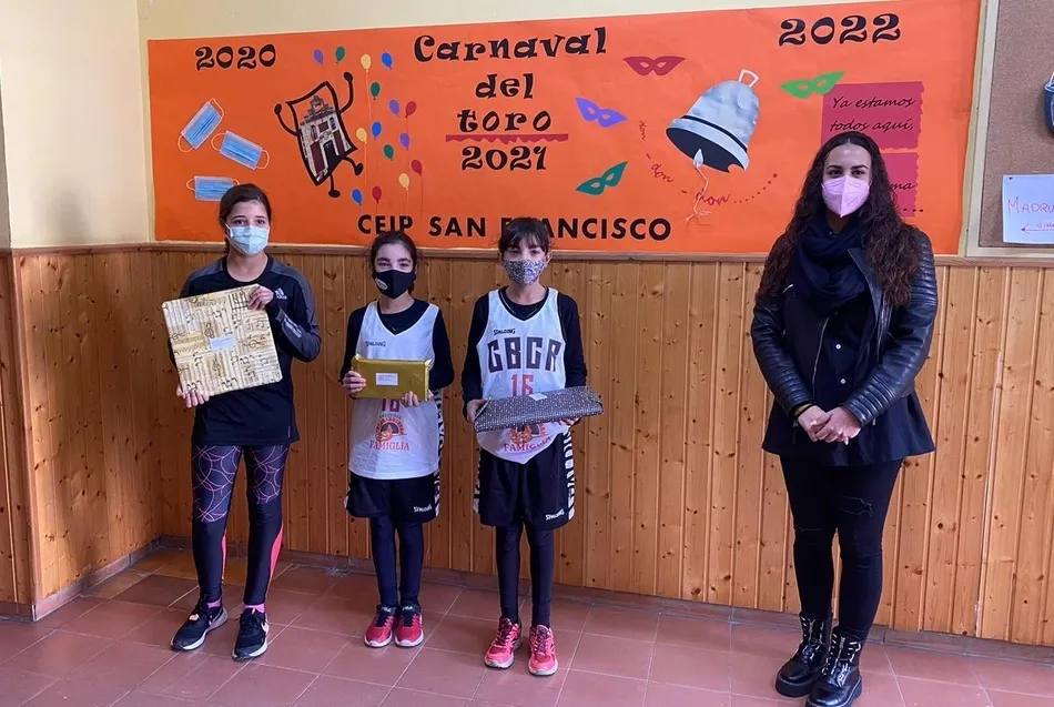 Foto 8 - Entregados los premios del Concurso de Dibujo Infantil del Carnaval  
