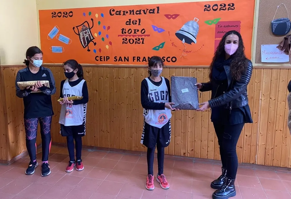 Foto 9 - Entregados los premios del Concurso de Dibujo Infantil del Carnaval  