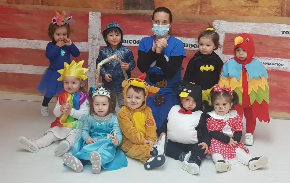 La Escuela Infantil se disfraza para celebrar la llegada del Carnaval  