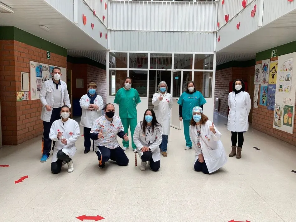 Foto 7 - El Colegio Antonio Machado celebra su carnaval con un homenaje a los sanitarios&nbsp;