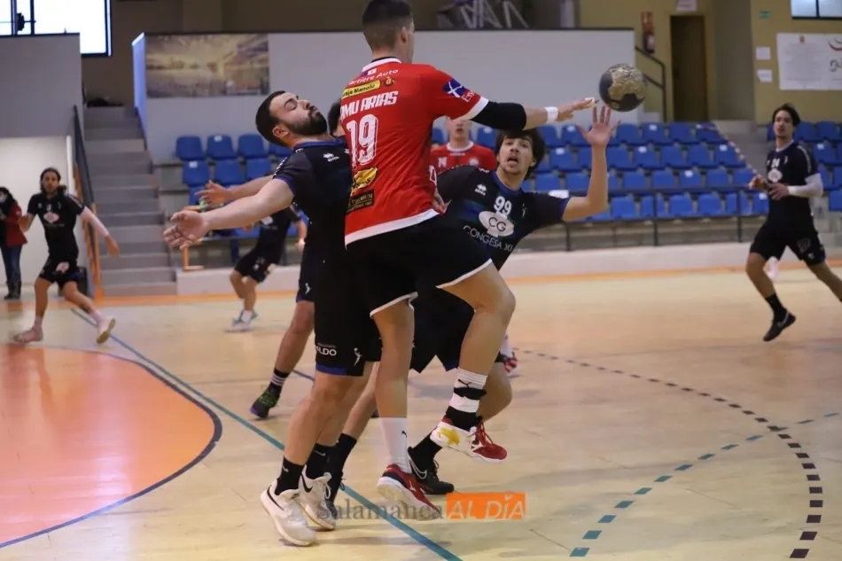 Una acción defensiva del BM Salamanca