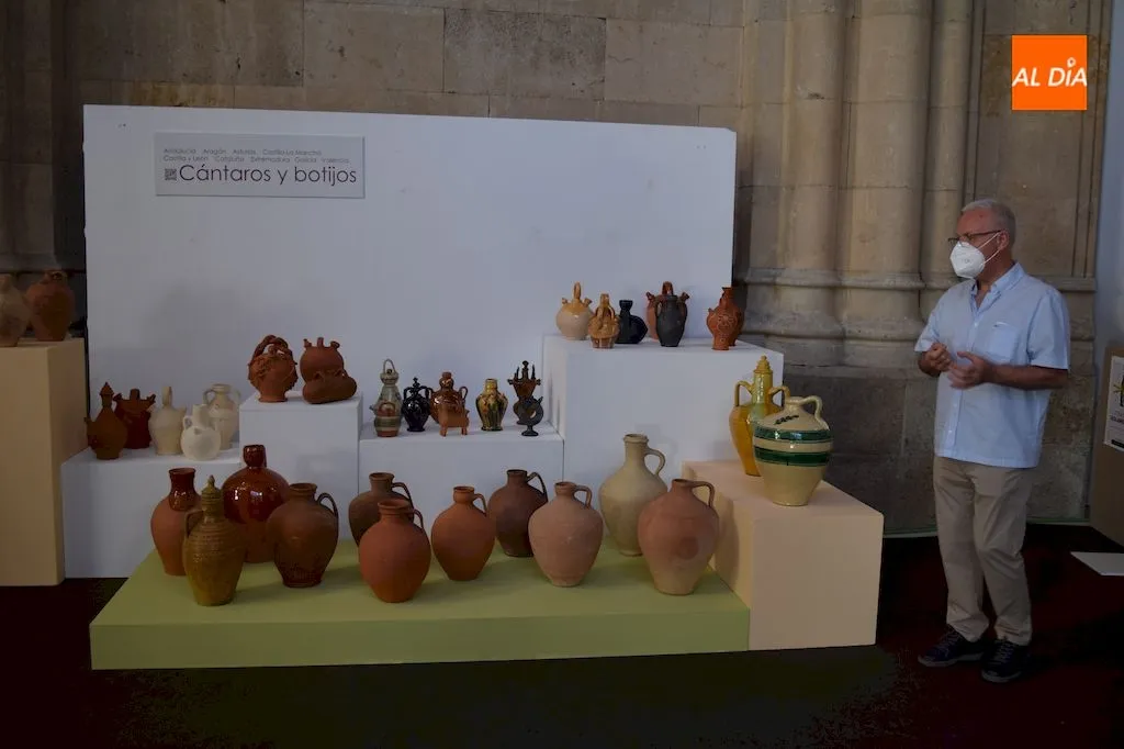 Luciano Hernández dona su colección completa al pueblo de Alba de Tormes