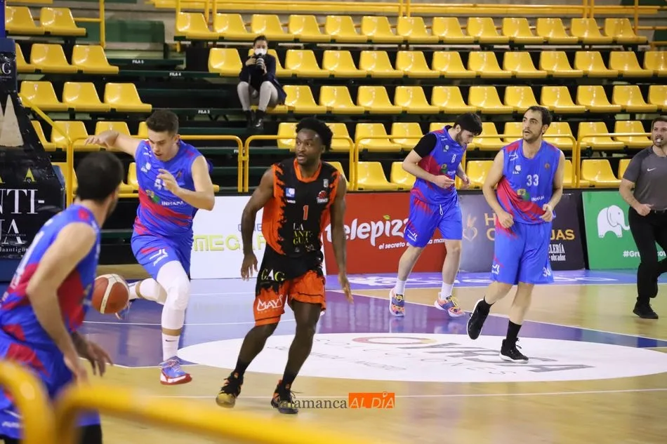 Foto 4 - Paliza del CB Tormes al Filipenses (92-68)