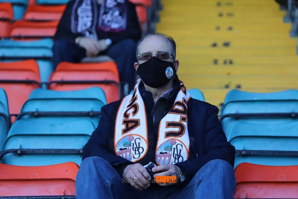 Foto 9 - El Salamanca UDS y su afici&oacute;n viven su aciago San Valent&iacute;n en el Helm&aacute;ntico