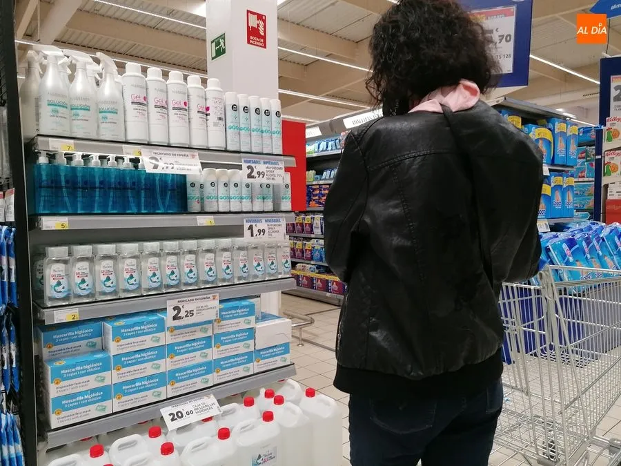 En Castilla y León, los 25 centros comerciales suman en conjunto una superficie bruta alquilable de 675.768 metros cuadrados, y reúnen 1.241 locales