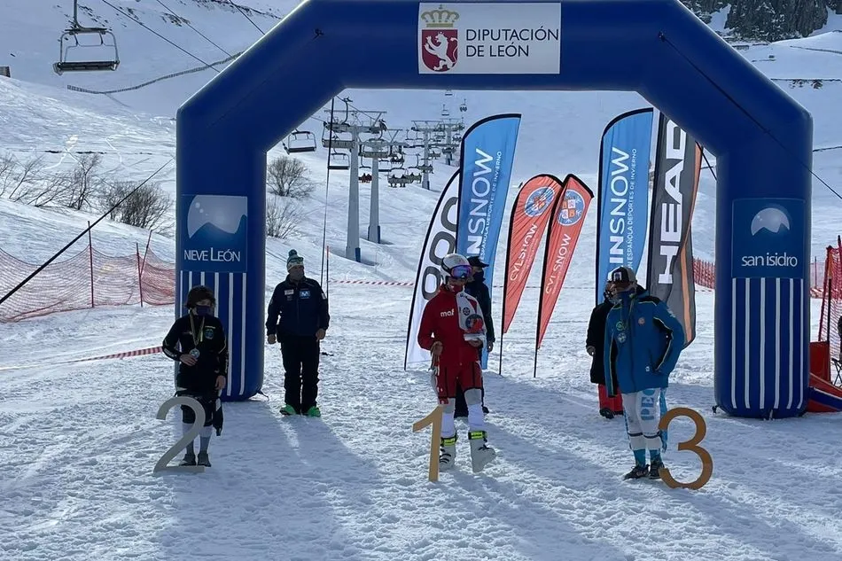 Foto 2 - Excelentes resultados del Club de Esqu&iacute; La Covatilla en la Copa Cordillera Cant&aacute;brica