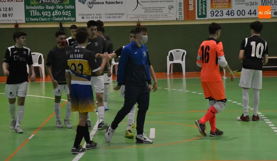 Foto 3 - Memorable triunfo del III Juvenil en un tremendo partidazo ante el FS Salamanca  