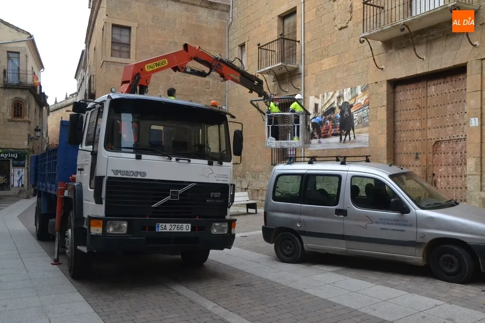 Foto 7 - El Mi&eacute;rcoles de Ceniza se convierte un a&ntilde;o m&aacute;s en d&iacute;a de recogida de elementos carnavaleros  