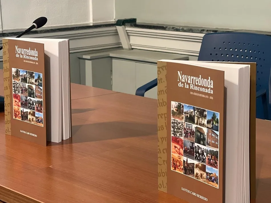 Foto 2 - Un nuevo libro recorre las vivencias durante el &uacute;ltimo siglo de Navarredonda de la Rinconada  