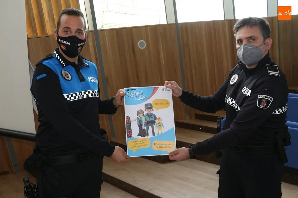 Foto 2 - Se presenta el programa &lsquo;Agente Tutor&rsquo; de la Polic&iacute;a Local de Guijuelo